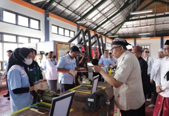 Wakil Menteri Ketenagakerjaan (Wamenaker) Afriansyah Noor 