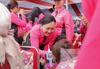 Ketum Bhayangkari Ny Juliati Sigit Prabowo