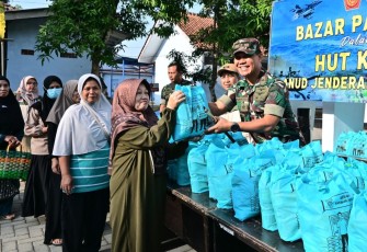 Bazar pasar murah Lanud J.B Soedirman