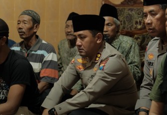 Polres Kediri Dampingi dan Beri Dukungan Moril Keluarga Korban KM Virgo Transport 8