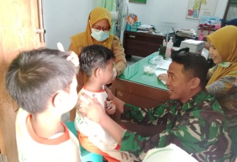 Imunisasi anak wilayah desa binaan
