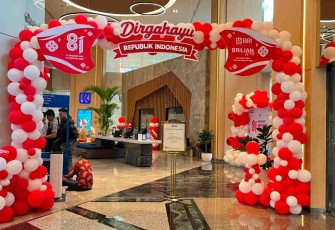 BRI BO Sudirman Semanggi Semarakkan Kantor dengan Dekorasi Merah Putih Sambut HUT