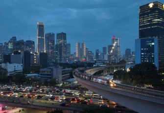 Selama Bulan Ramadan 2026, Pengguna LRT Jabodebek Boleh Buka Puasa di Kereta hingga Pukul 19.00 WIB