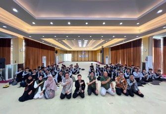 Telkom AI Center Malang Dukung Internal Thursina International Islamic Boarding School Eksplorasi Generative AI melalui AI for Everyone Batch 28