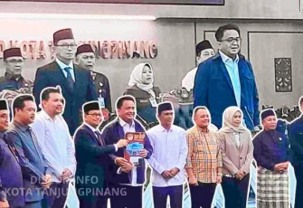 Wawako Raja Ariza Hadiri Rapat Paripurna DPRD