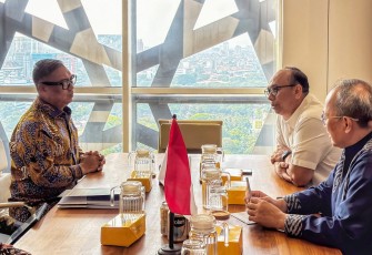 Dirjen PPI Kementerian KomDigi Wayan Toni Supriyanto dalam pertemuan menegaskan jika Pemerintah Pusat berkomitmen mengintegrasikan teknologi mutakhir guna mendukung pemerataan ekonomi dan optimalisasi layanan publik di wilayah kepulauan.