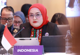 Direktur Jenderal Pembinaan Hubungan Industrial dan Jaminan Sosial Tenaga Kerja (PHI dan Jamsos) Kemnaker, Indah Anggoro Putri