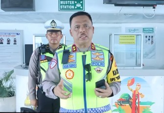 Kakorlantas Polri Irjen Pol Drs. Agus Suryonugroho S.H., M.Hum di Pelabuhan Gilimanuk, Bali, Selasa (17/3/2026). 