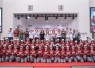 Wamenkes Prof Dante Saksono Harbuwono bersama siswa sekolah Garuda Kabupaten Toba, Sumut, Rabu (8/10)