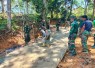 Rabat Beton Dusun Krajan Desa Petunsinarang, Kamis (9/10)