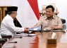 Pertemuan Presiden Prabowo Subianto dengan Menteri Pendidikan Dasar dan Menengah (Mendikdasmen) Abdul Mu’ti, di Istana Merdeka, Jakarta, Kamis (11/6).