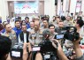 Kapolda Jatim Irjen Pol Nanang Avianto saat konferensi pers, Selasa (21/4)