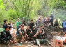 Kebersamaan saat istirahat di lokasi TMMD