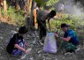 Gotong royong di wilayah desa binaan