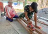Pengerjaan kusen pintu RTLH