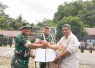 Danrem 181/PVT Brigjen TNI Slamet Riadi, S.I.P., menutup TMMD ke-129 Kodim 1807/Sorsel di Kampung Sesor, Kamis (13/8)