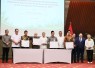 Wakil Menteri Dalam Negeri (Wamendagri) Bima Arya Sugiarto usai menyaksikan penandatanganan kesepakatan bersama antara pemerintah daerah (Pemda) dan Danantara terkait percepatan pembangunan PSEL