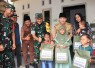 Bjpagi Trenggalek saat foto bersama usai menyerahkan sembako