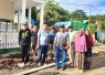 Warga desa Batangmata Sapo