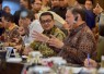 Ratas dipimpin oleh Menteri Koordinator Bidang Perekonomian (Menko Ekon) dan dihadiri Menteri Keuangan, Menteri Ekraf, dan beberapa Menteri lainnya, Pemerintah menyepakati penurunan tarif PPh royalti bagi penulis dari 15% menjadi 1,5% bersifat final
