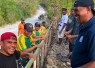 Semangat Karya Bakti, Yonarmed 12 Kostrad Bersama Masyarakat Bangun Fasilitas Posyandu