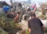 Babinsa Kelurahan Kauman Bersama Warga Gotong Royong Bersihkan TPU Setono Serut, Perkuat Kepedulian Lingkungan