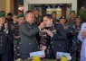 Dandim 0801/Pacitan Letkol Arh Imam Musahirul suapi Kapolres Pacitan di HUT Bhayangkara ke-80, Rabu (17)