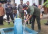 Kepala BNPB Letjen TNI Dr Suharyanto S.Sos M.M didampingi forkopimda Kabupaten Flores Timur mengecek langsung hunian tetap warga terdampak konflik sosial  di Desa Bugalima, Kecamatan Adonara Barat, Kabupaten Flores Timur, Provinsi Nusa Tenggara Timur (16/7)