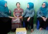 Program PKK Menyisir, Weni Lis Darmansyah Berbagi dan Sambagi Rumah Warga