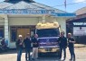 Melalui gerakan kemanusiaan NasDem Peduli, Anggota DPR RI Fraksi Partai NasDem, Julie Sutrisno Laiskodat, menyalurkan paket bantuan sembako dan kebutuhan dasar bagi masyarakat terdampak di Desa Paralando