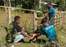 Semangat Gotong Royong di Perbatasan, Yonarmed 12 Kostrad Bantu Warga Siapkan Lahan