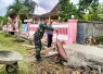Babinsa dan Warga Kepet Gotong Royong, Buka Akses Menuju Lahan KWT Mekar Sari