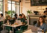 Mengapa Kualitas WiFi Untuk Cafe Kini Menjadi Kunci Utama Kesuksesan Bisnis F&B