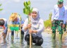Gubernur Jatim saat Menanam Mangrove