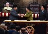 Penyampaian RUU APBN 2027 beserta Nota Keuangan dan dokumen pendukungnya disampaikan Prabowo kepada Puan sebagai Ketua DPR dalam Rapat Paripurna Pembukaan Masa Sidang I Tahun 2026-2027 di Gedung Nusantara, Kompleks Parlemen, Senayan, Jakarta, Jumat (14/8/2026) sore.
